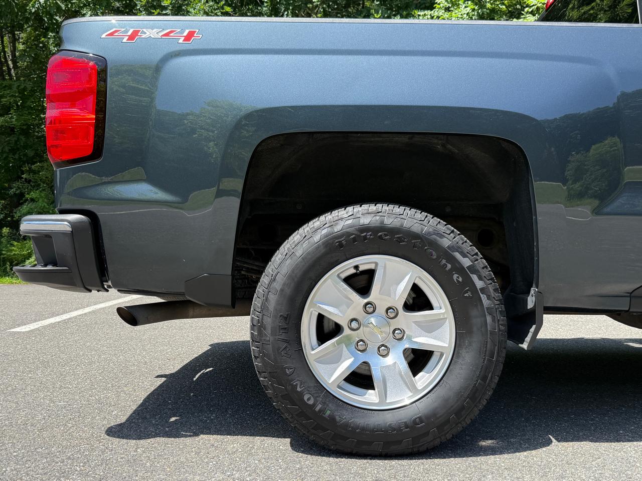 Chevrolet Silverado 1500 4WD Crew Cab 143.5" LT w/1LT 2017