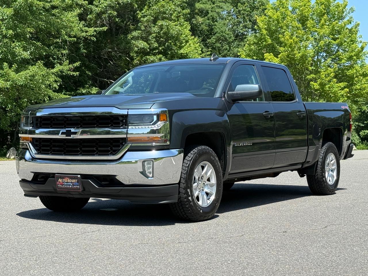 Chevrolet Silverado 1500 4WD Crew Cab 143.5" LT w/1LT 2017