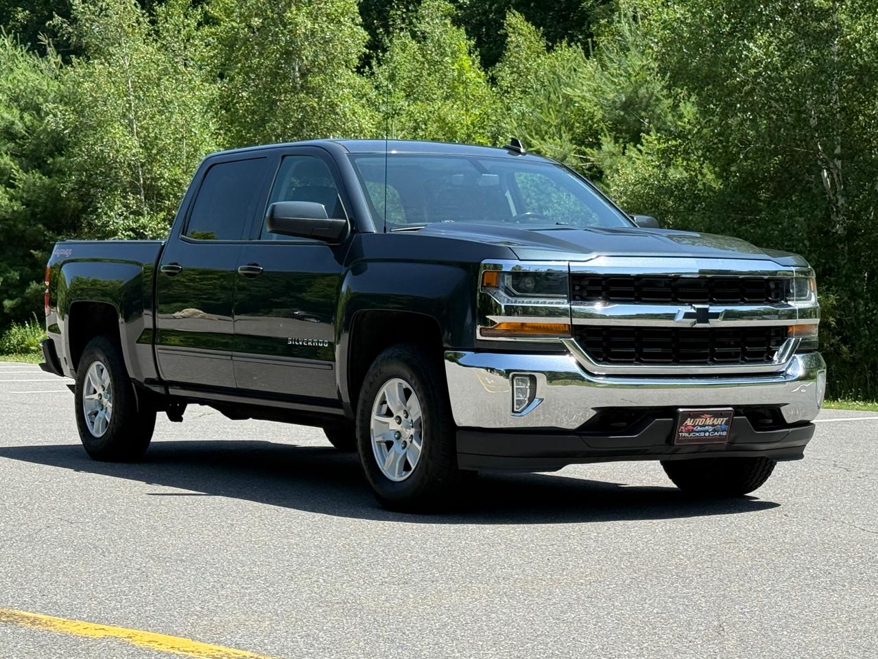 Chevrolet Silverado 1500 4WD Crew Cab 143.5" LT w/1LT 2017