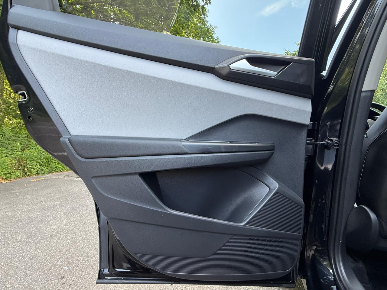 Volkswagen Taos SE 4MOTION *Ltd Avail* 2023