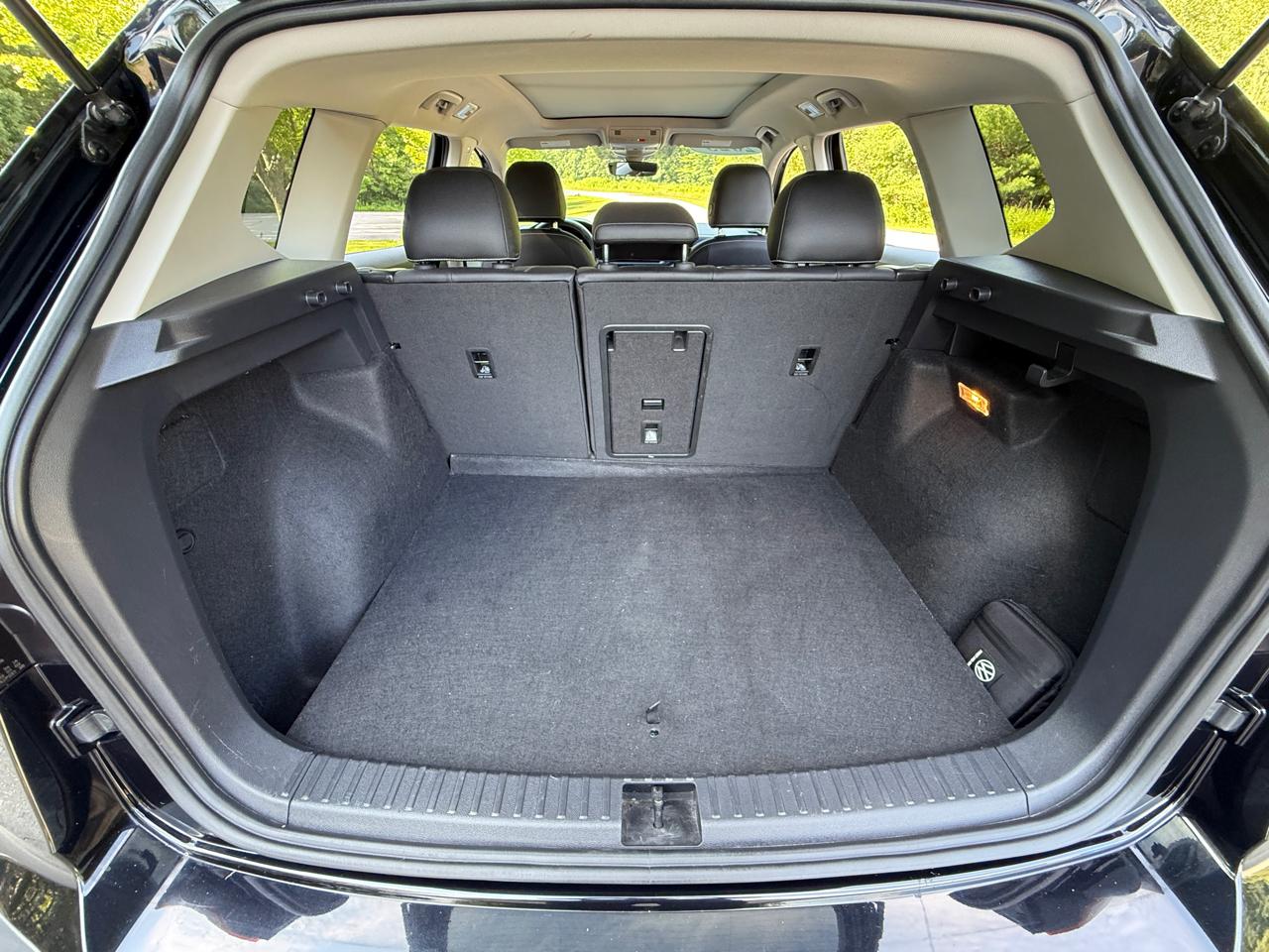 Volkswagen Taos SE 4MOTION *Ltd Avail* 2023