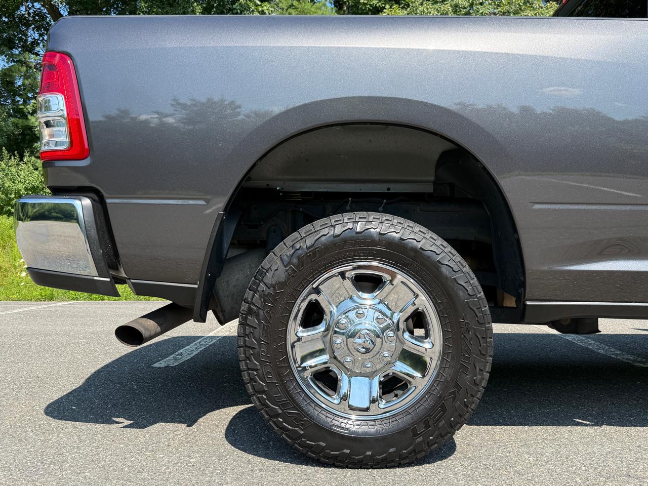 RAM 2500 Tradesman 4x4 Crew Cab 6'4" Box 2021