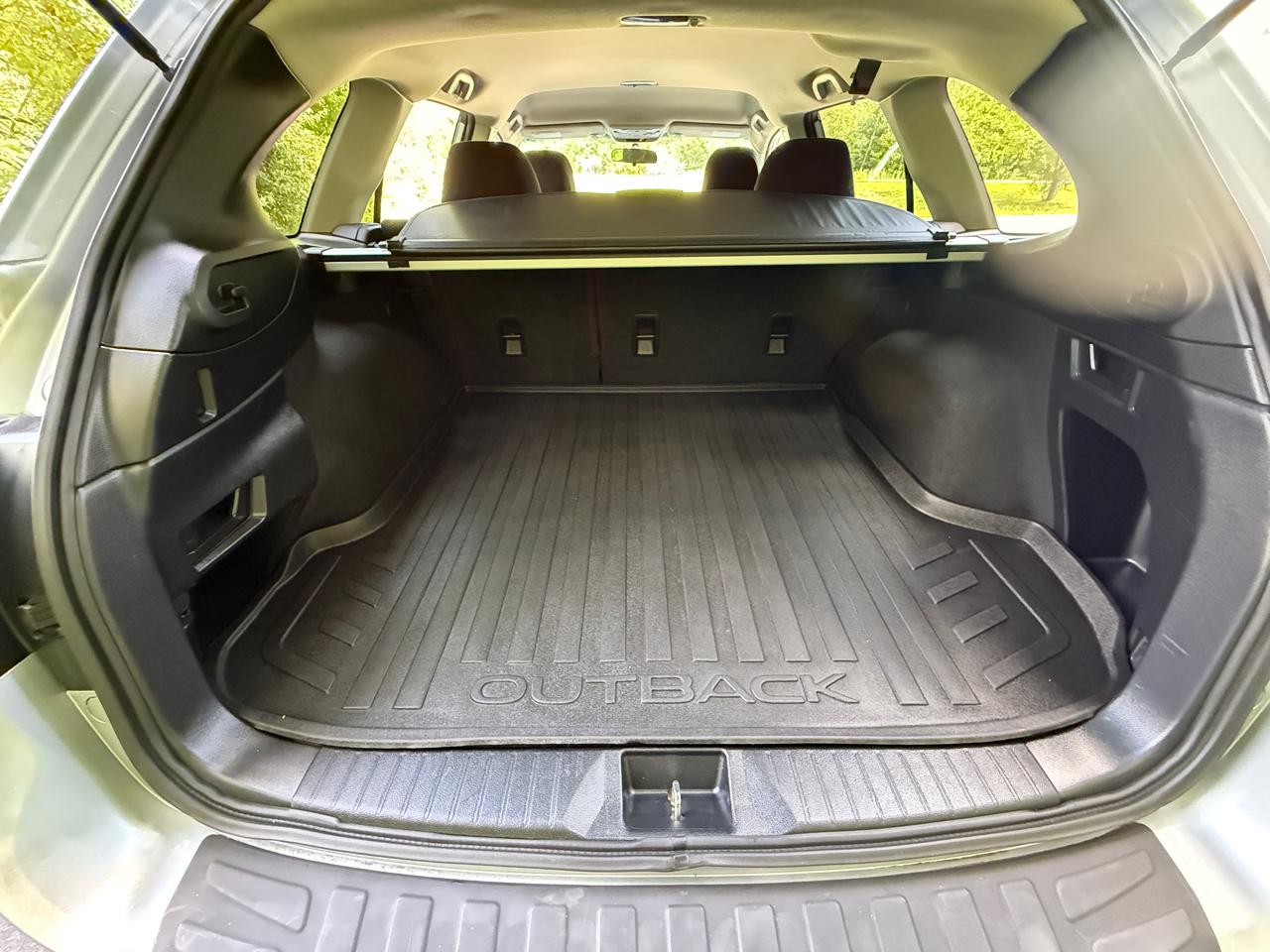 Subaru Outback 4dr Wgn 2.5i Premium PZEV 2016