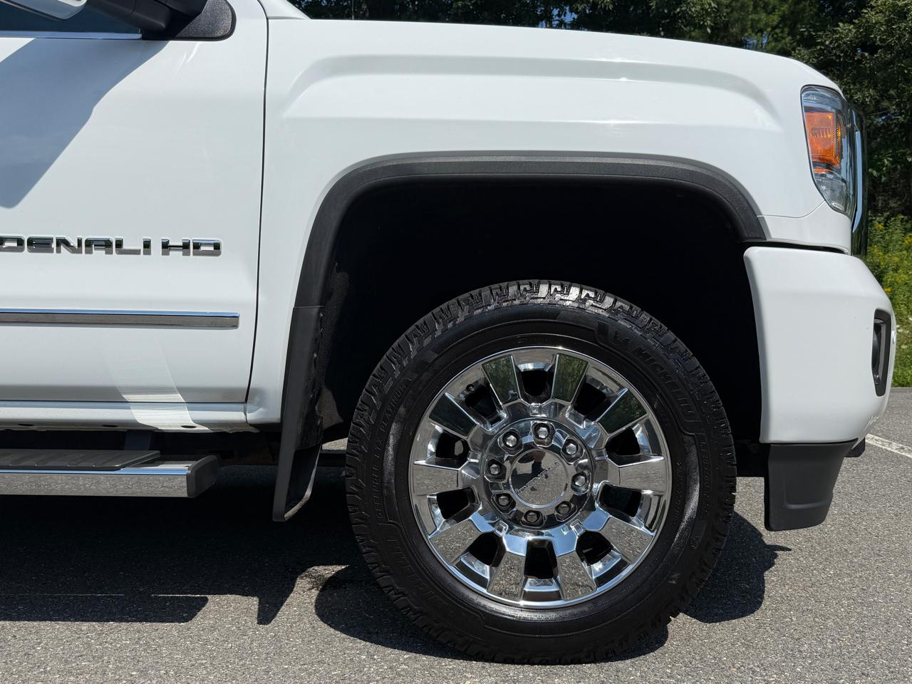 GMC Sierra 2500HD 4WD Crew Cab 153.7" Denali 2019
