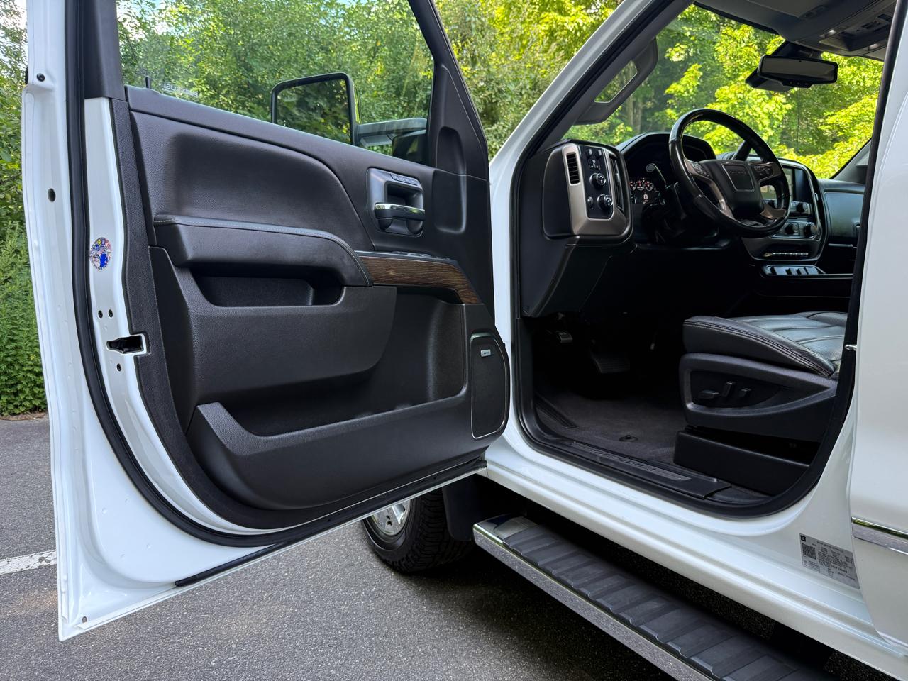 GMC Sierra 2500HD 4WD Crew Cab 153.7" Denali 2019