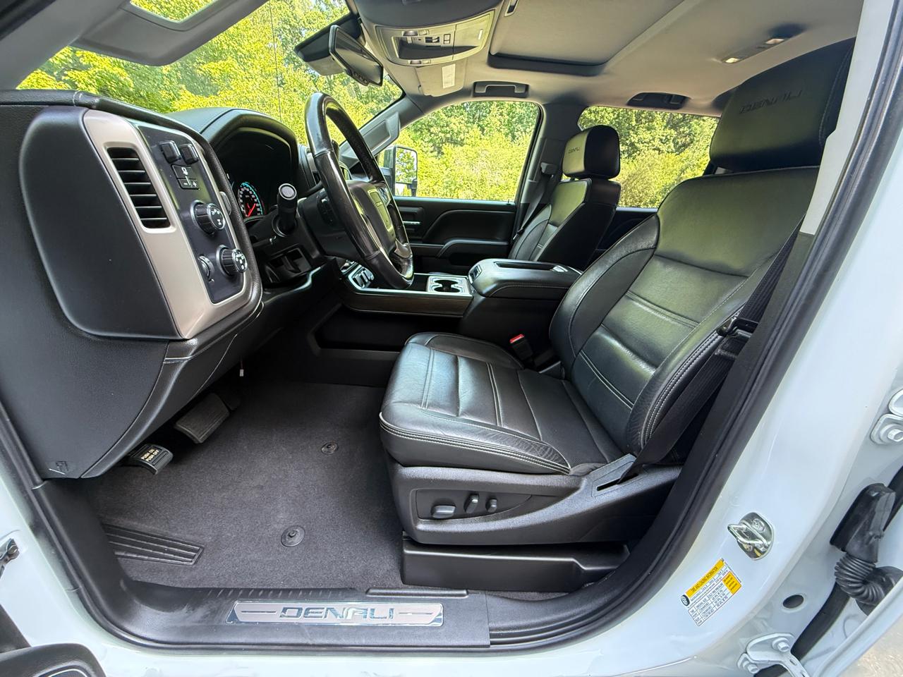 GMC Sierra 2500HD 4WD Crew Cab 153.7" Denali 2019