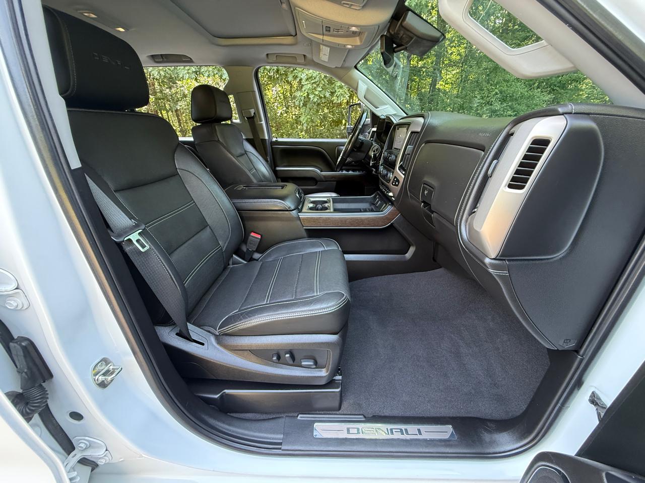 GMC Sierra 2500HD 4WD Crew Cab 153.7" Denali 2019