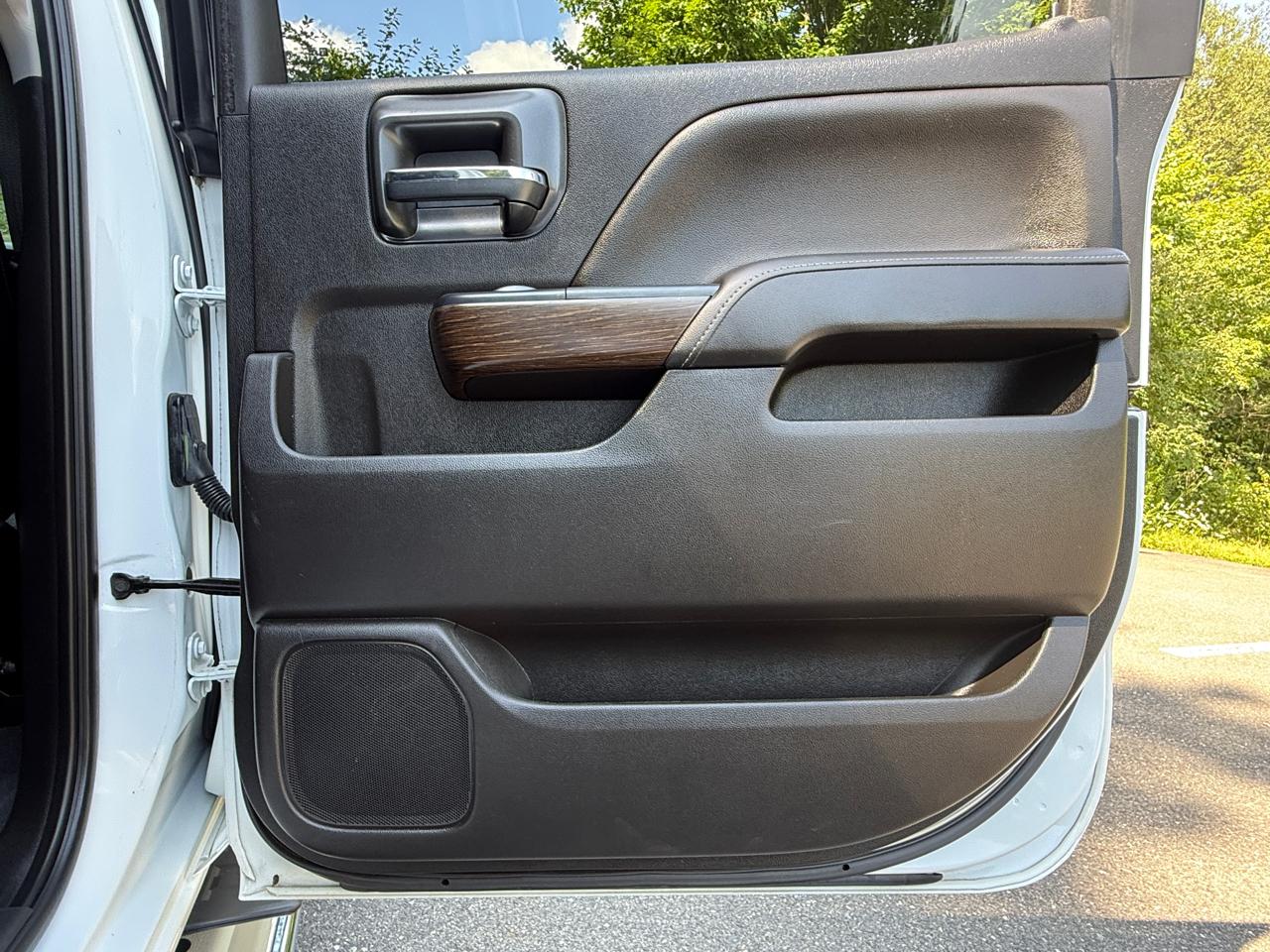 GMC Sierra 2500HD 4WD Crew Cab 153.7" Denali 2019