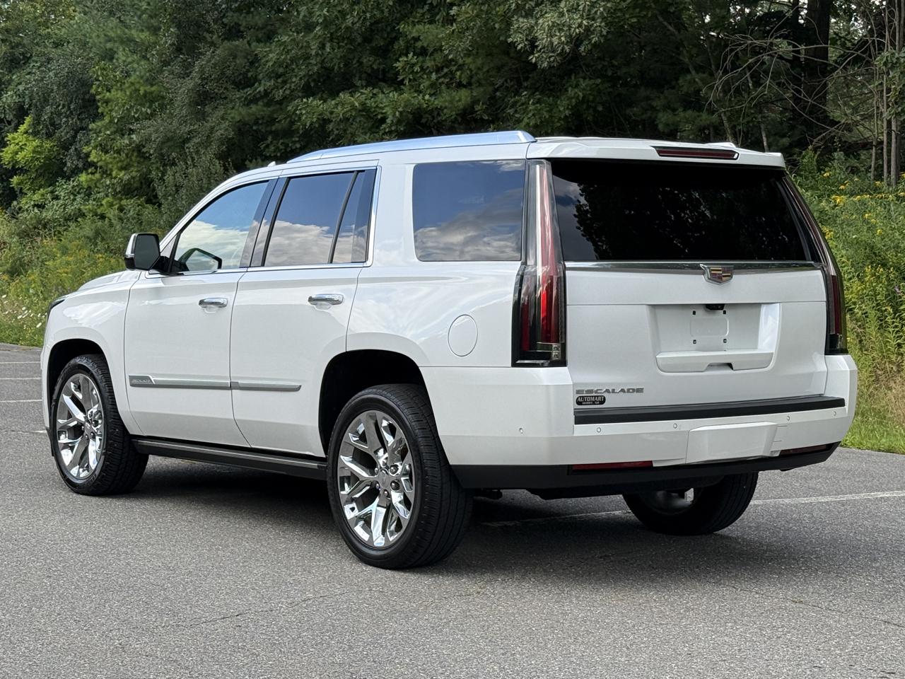 Cadillac Escalade 4WD 4dr Platinum 2019