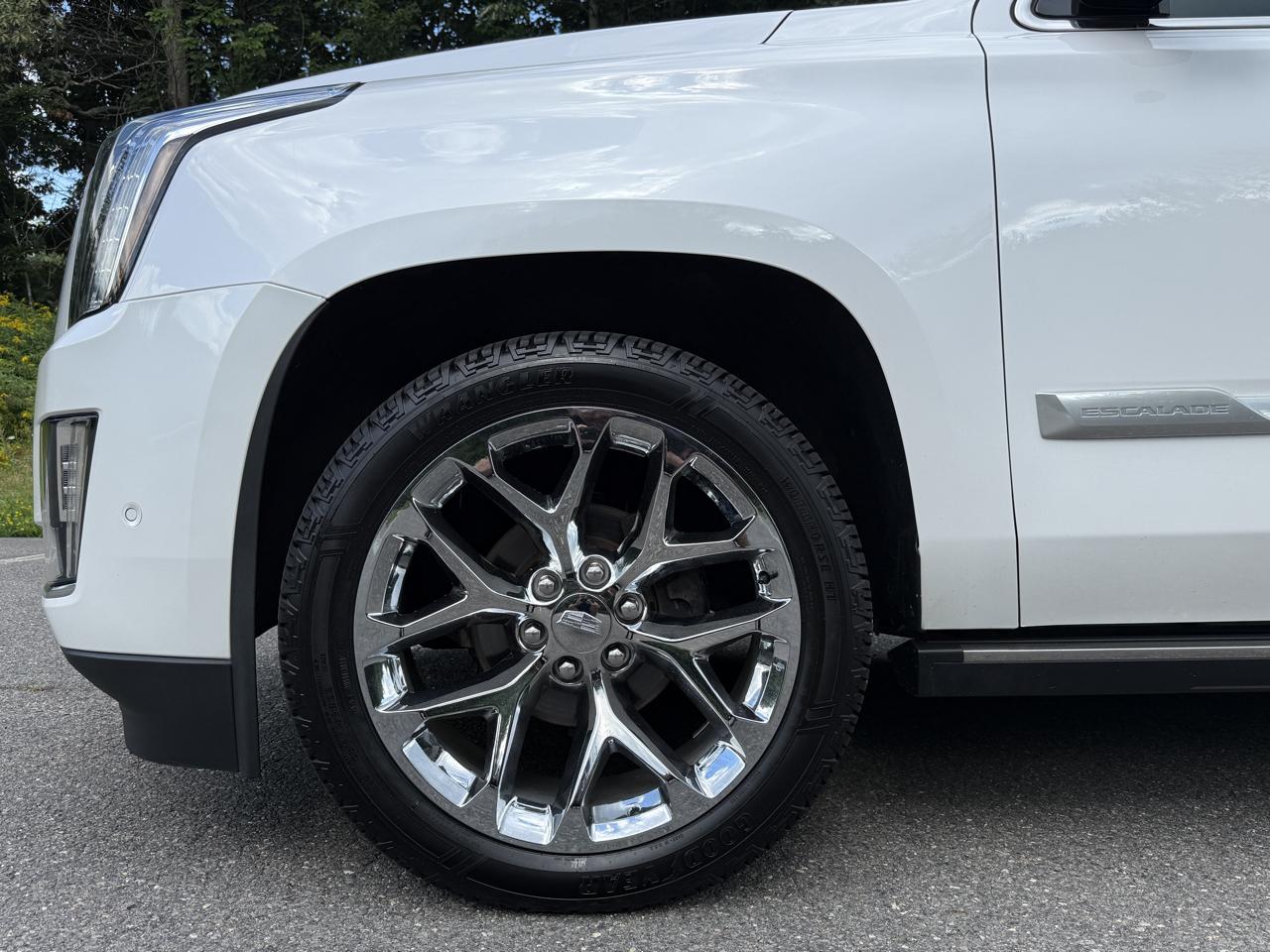 Cadillac Escalade 4WD 4dr Platinum 2019