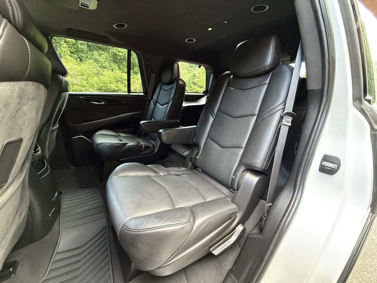 Cadillac Escalade 4WD 4dr Platinum 2019