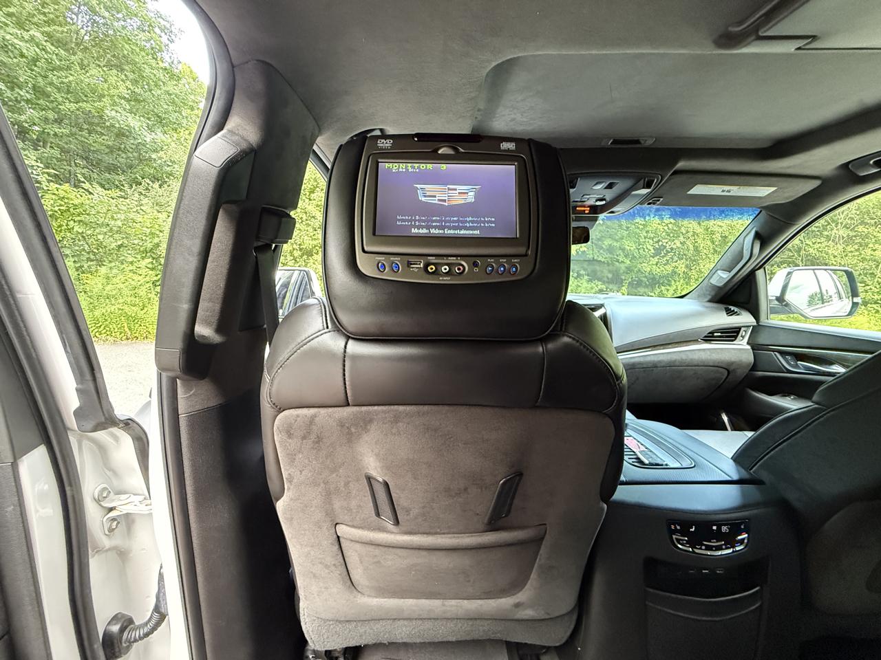 Cadillac Escalade 4WD 4dr Platinum 2019