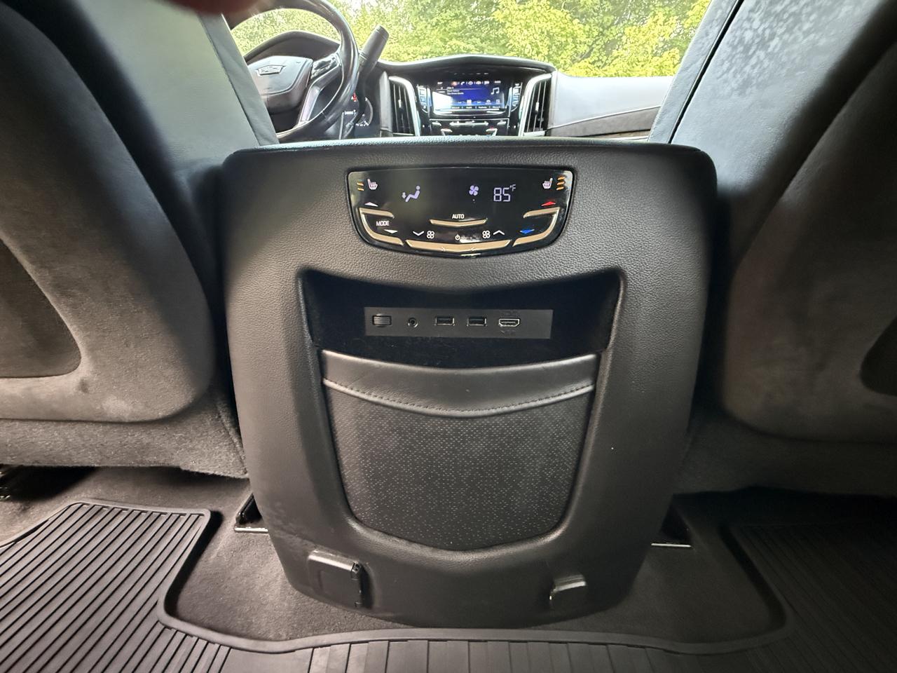 Cadillac Escalade 4WD 4dr Platinum 2019