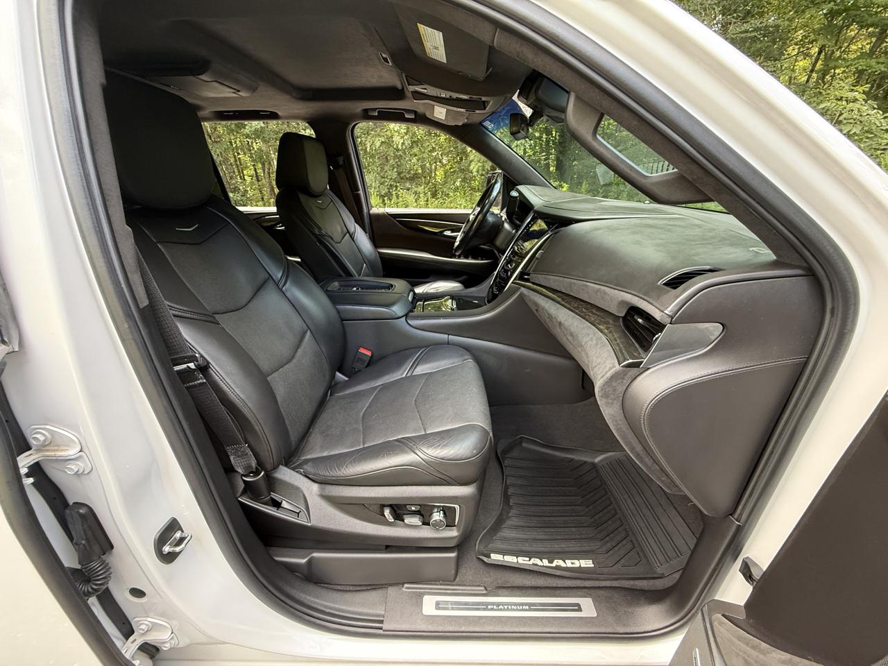 Cadillac Escalade 4WD 4dr Platinum 2019