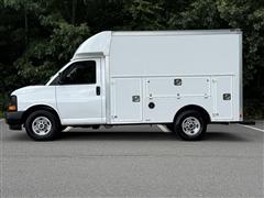 2017 GMC Savana Commercial Cutaway 