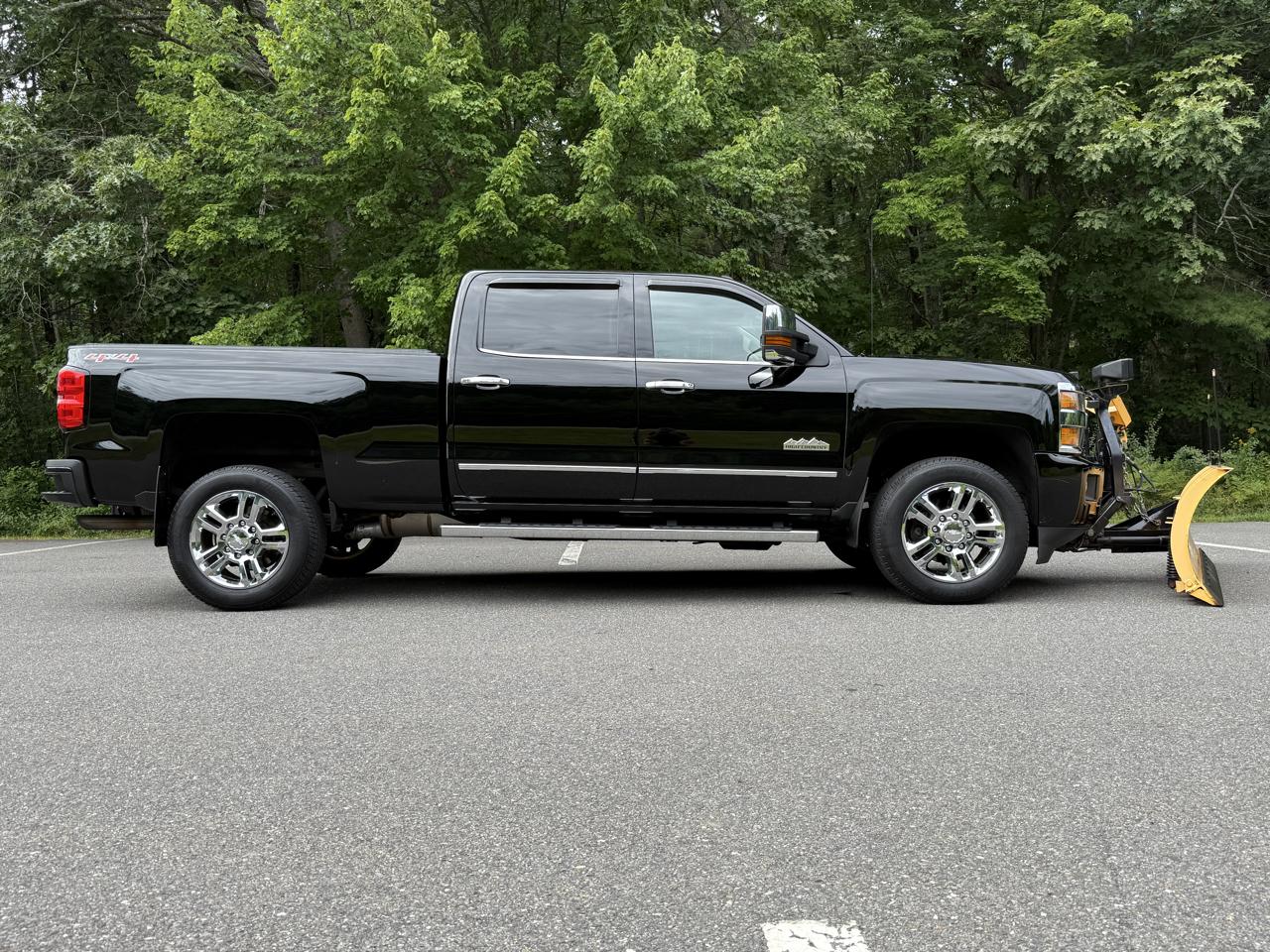 Chevrolet Silverado 2500HD 4WD Crew Cab 153.7" High Country 2015