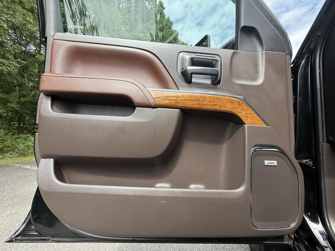 Chevrolet Silverado 2500HD 4WD Crew Cab 153.7" High Country 2015