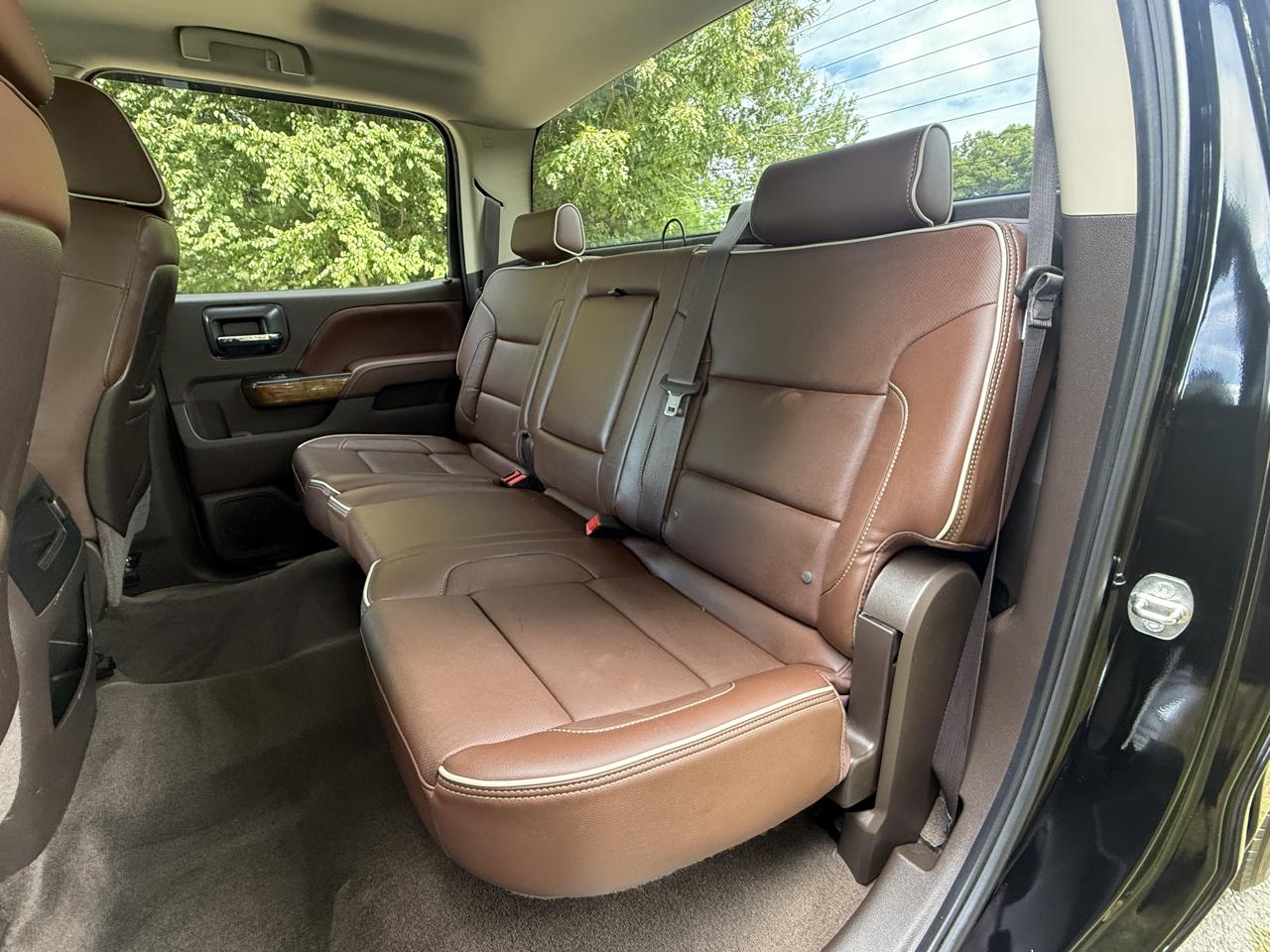 Chevrolet Silverado 2500HD 4WD Crew Cab 153.7" High Country 2015