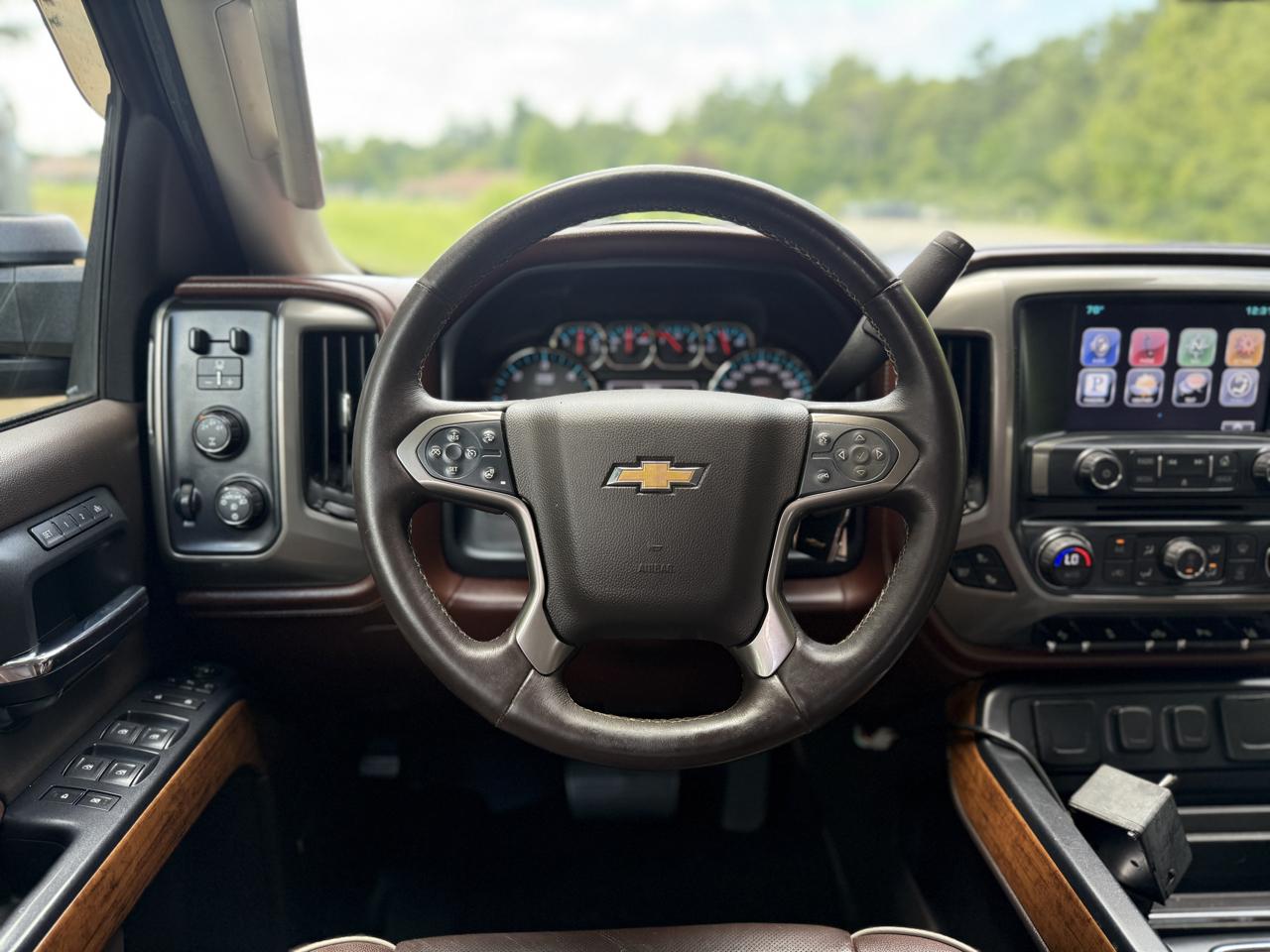 Chevrolet Silverado 2500HD 4WD Crew Cab 153.7" High Country 2015