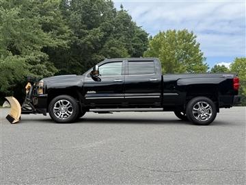 2015 Chevrolet Silverado 2500HD 4WD Crew Cab 153.7" High Country