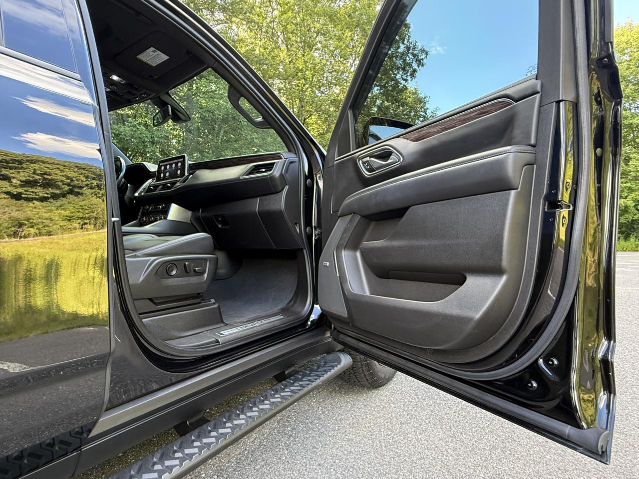 Chevrolet Tahoe 4WD 4dr Z71 2021