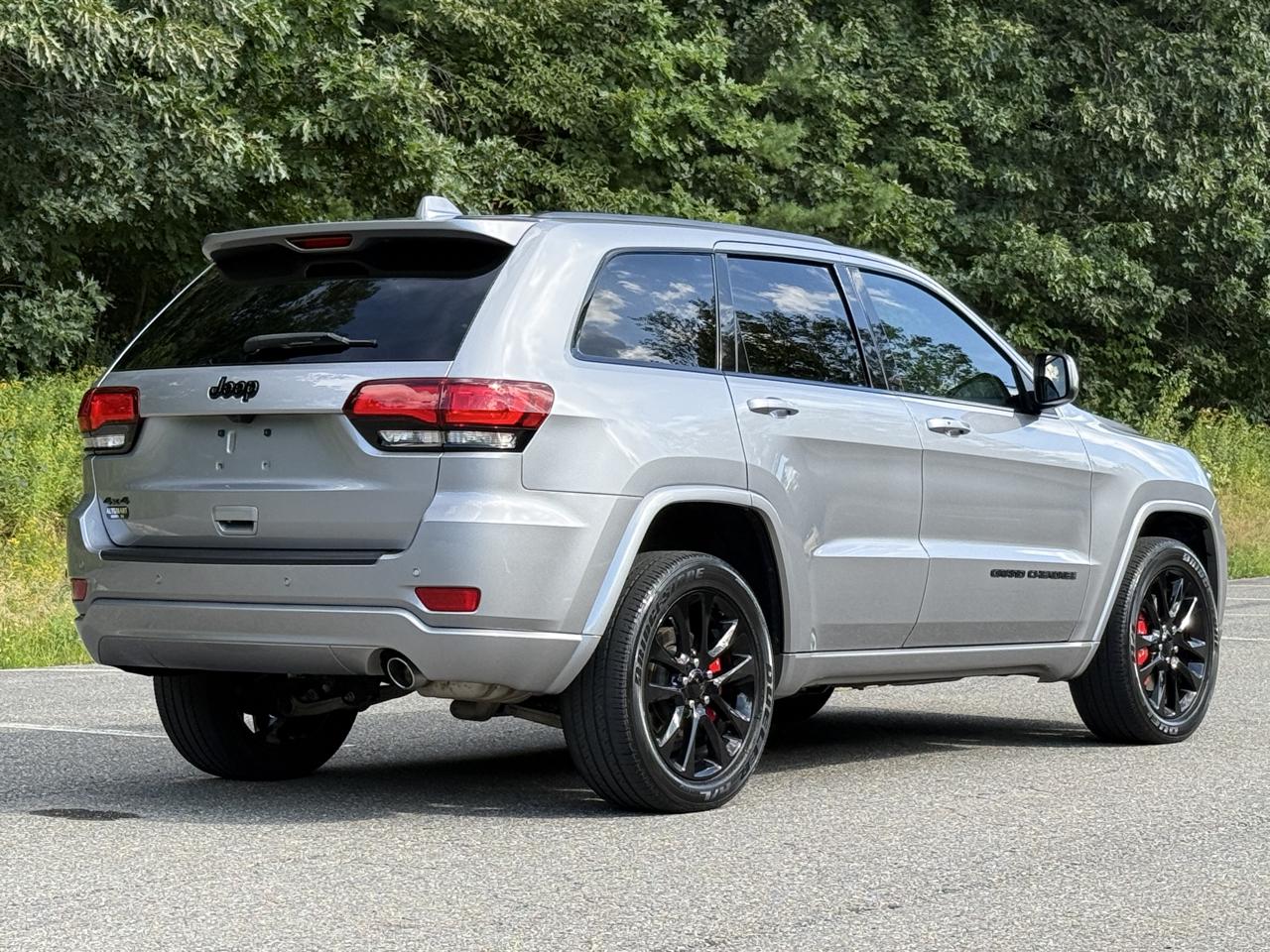 Jeep Grand Cherokee Laredo X 4x4 2021