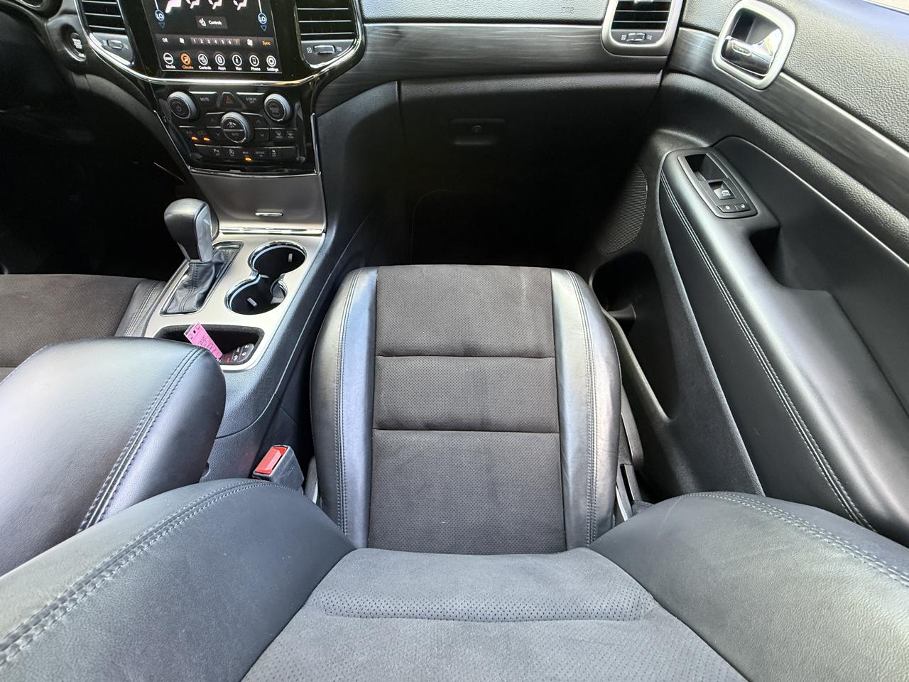Jeep Grand Cherokee Laredo X 4x4 2021