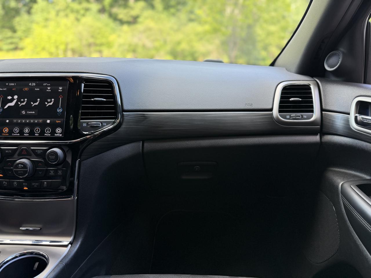Jeep Grand Cherokee Laredo X 4x4 2021