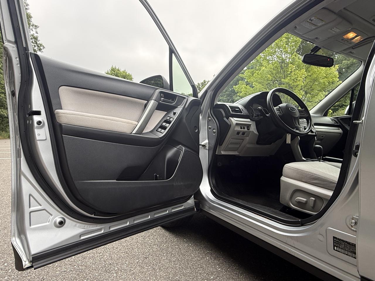 Subaru Forester 4dr Auto 2.5i Premium PZEV 2014