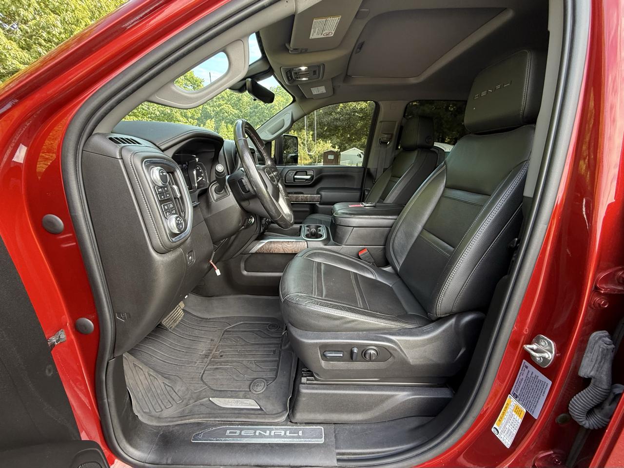 GMC Sierra 2500HD 4WD Crew Cab 159" Denali 2023