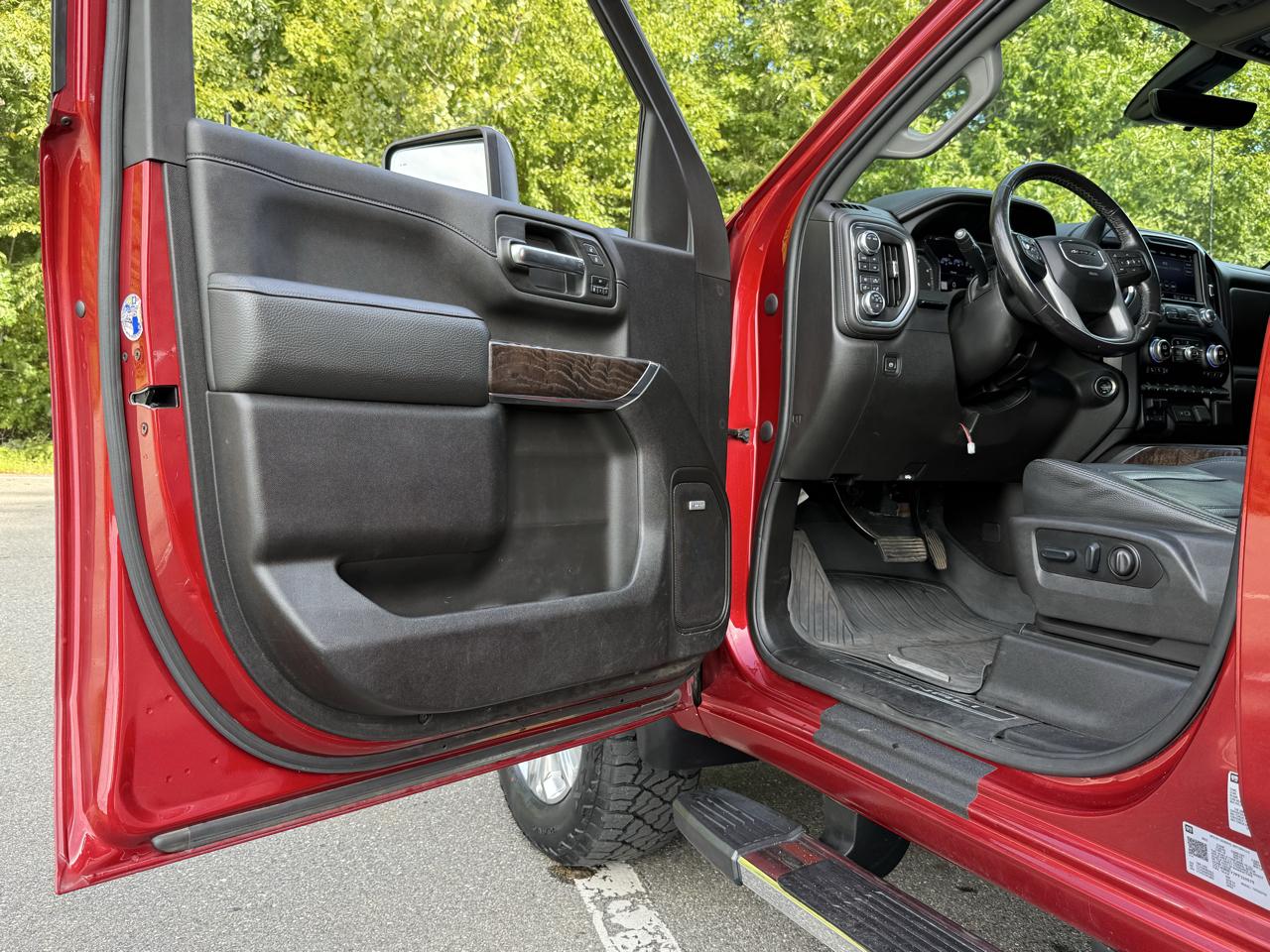 GMC Sierra 2500HD 4WD Crew Cab 159" Denali 2023
