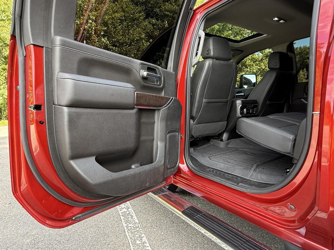GMC Sierra 2500HD 4WD Crew Cab 159" Denali 2023