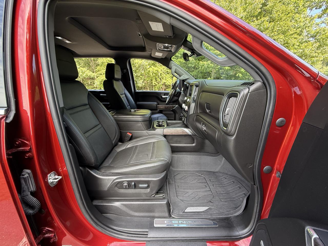 GMC Sierra 2500HD 4WD Crew Cab 159" Denali 2023