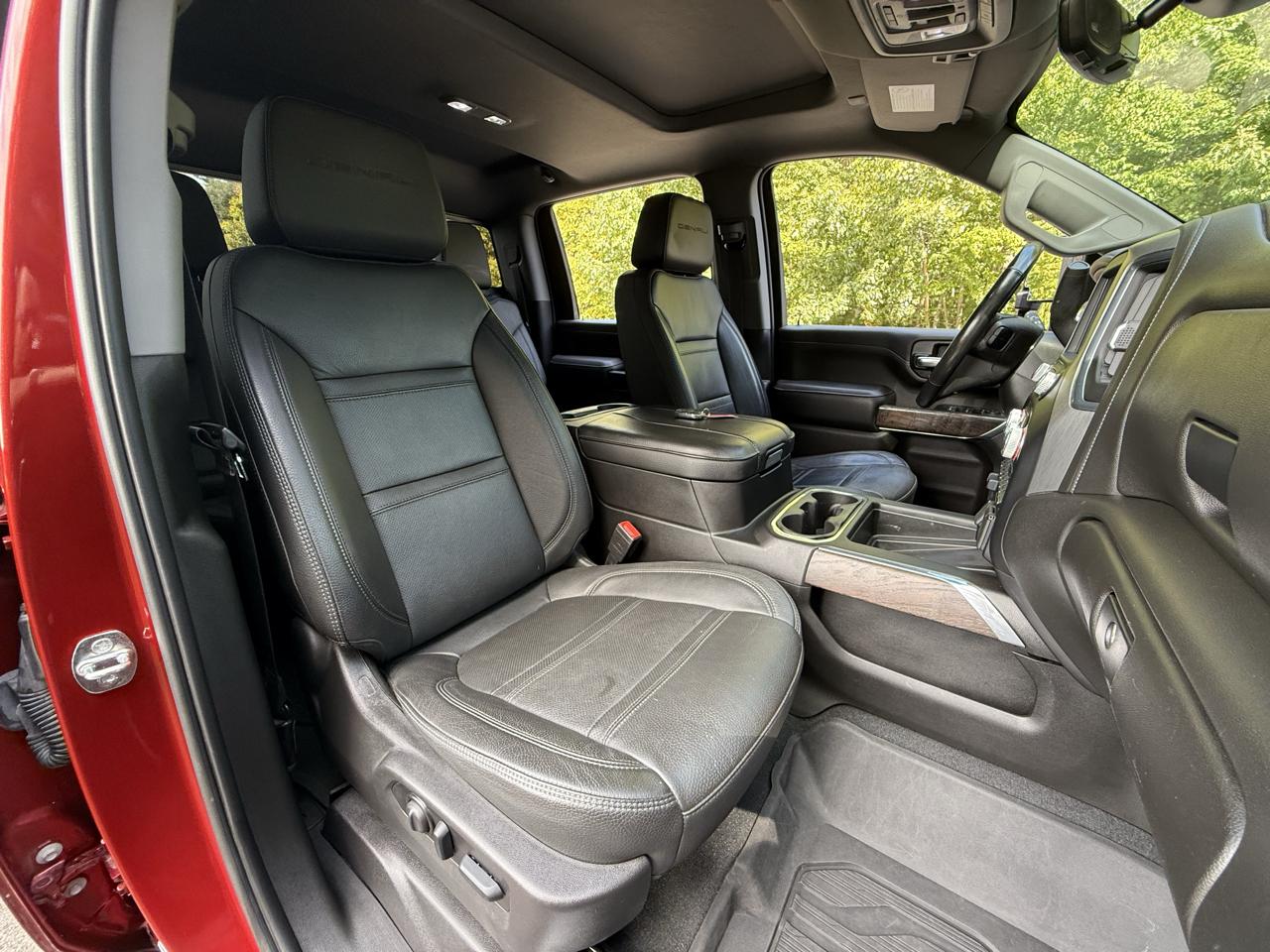 GMC Sierra 2500HD 4WD Crew Cab 159" Denali 2023