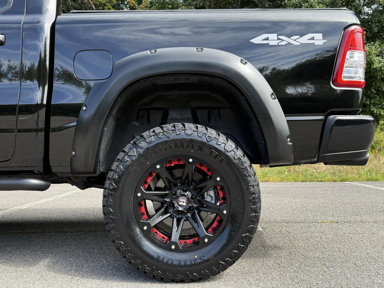 RAM 1500 Big Horn/Lone Star 4x4 Crew Cab 5'7" Box 2019