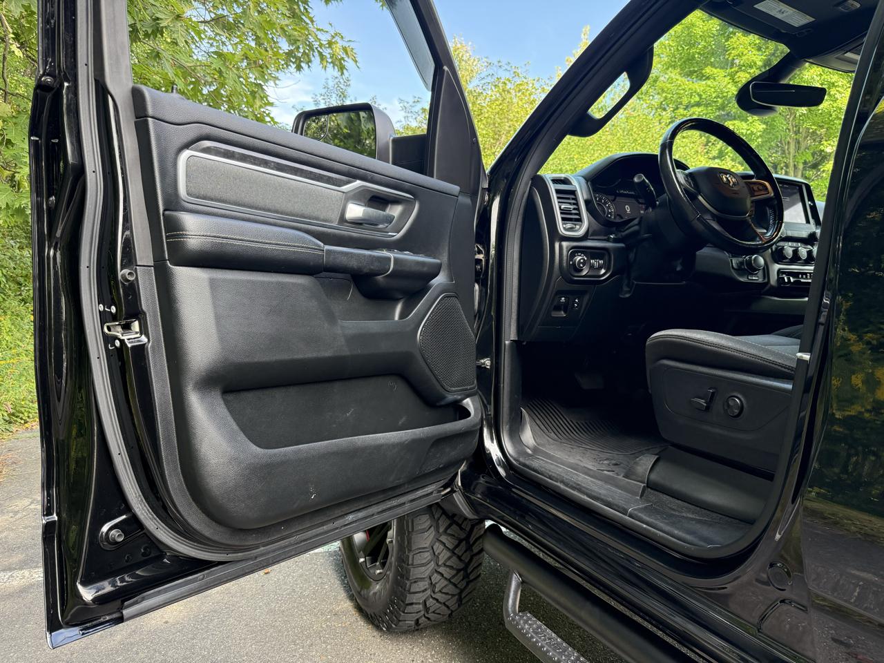 RAM 1500 Big Horn/Lone Star 4x4 Crew Cab 5'7" Box 2019