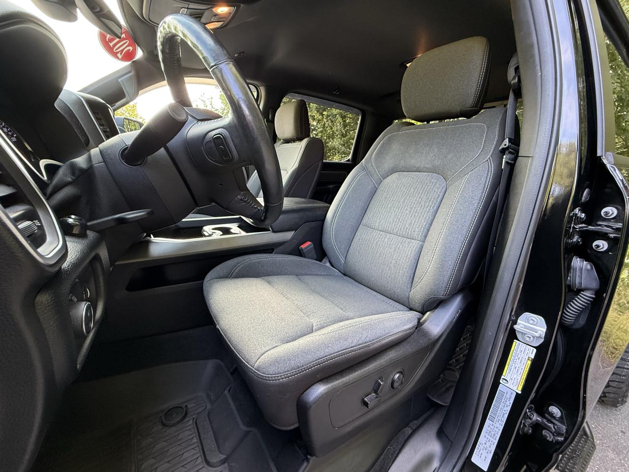 RAM 1500 Big Horn/Lone Star 4x4 Crew Cab 5'7" Box 2019