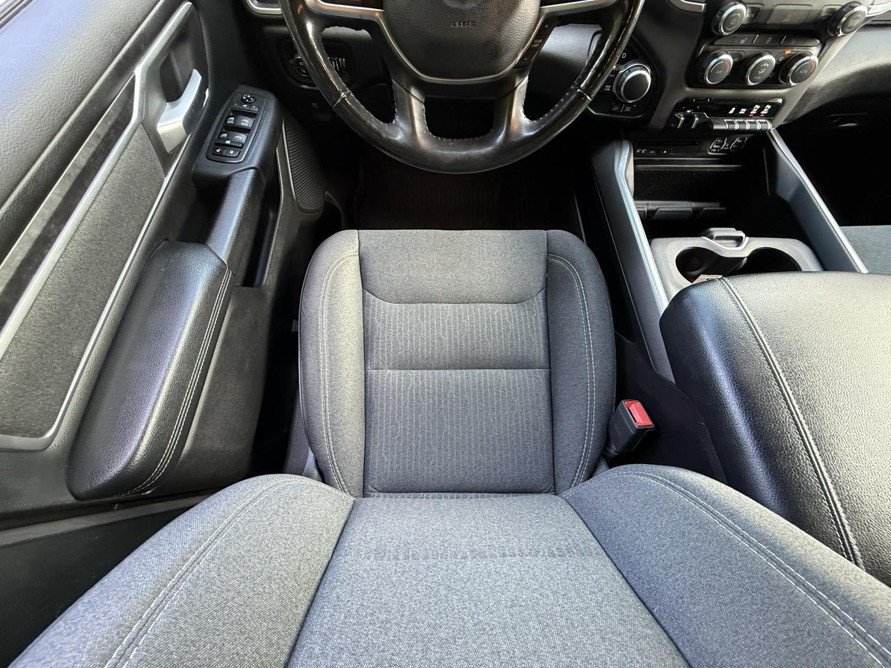 RAM 1500 Big Horn/Lone Star 4x4 Crew Cab 5'7" Box 2019