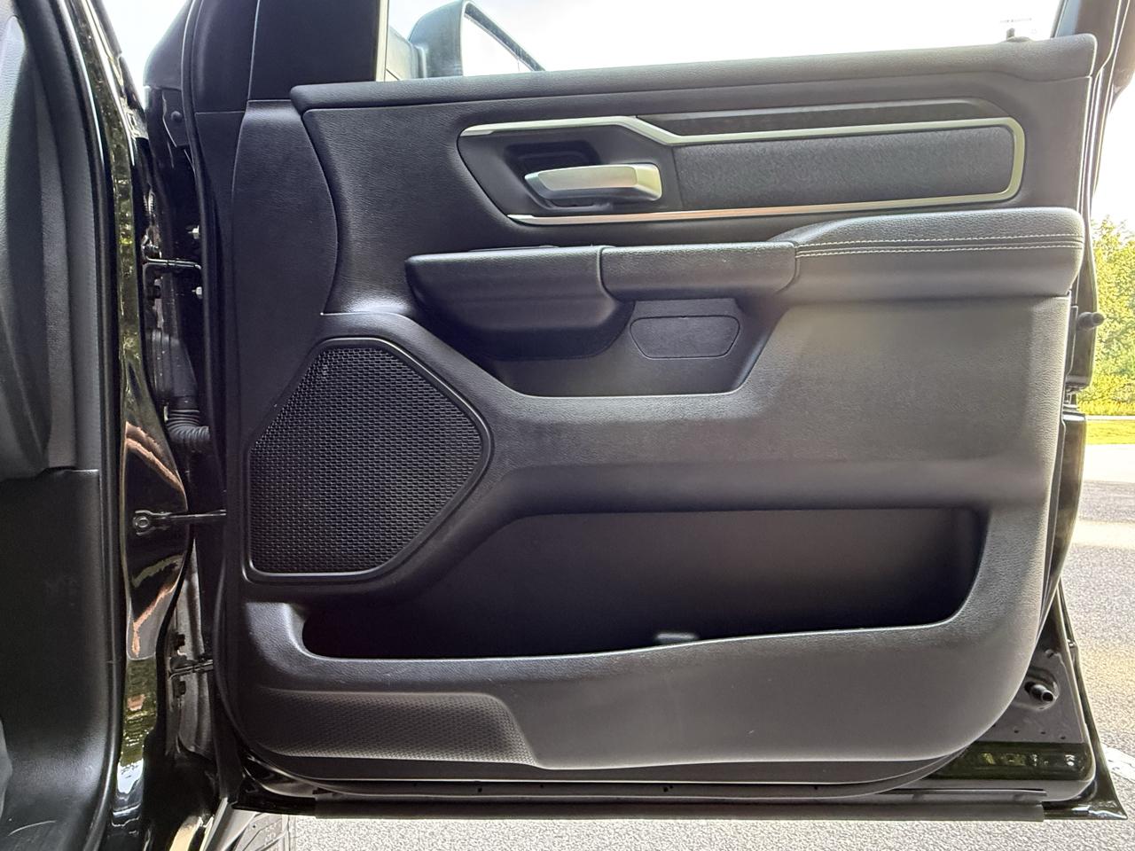 RAM 1500 Big Horn/Lone Star 4x4 Crew Cab 5'7" Box 2019