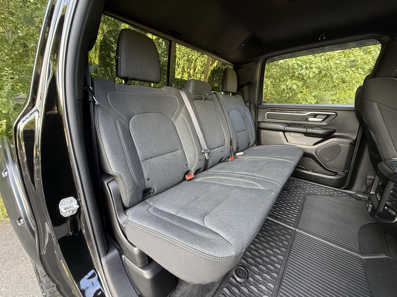 RAM 1500 Big Horn/Lone Star 4x4 Crew Cab 5'7" Box 2019