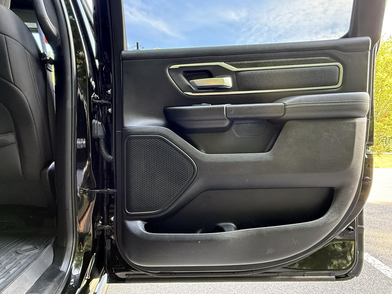 RAM 1500 Big Horn/Lone Star 4x4 Crew Cab 5'7" Box 2019