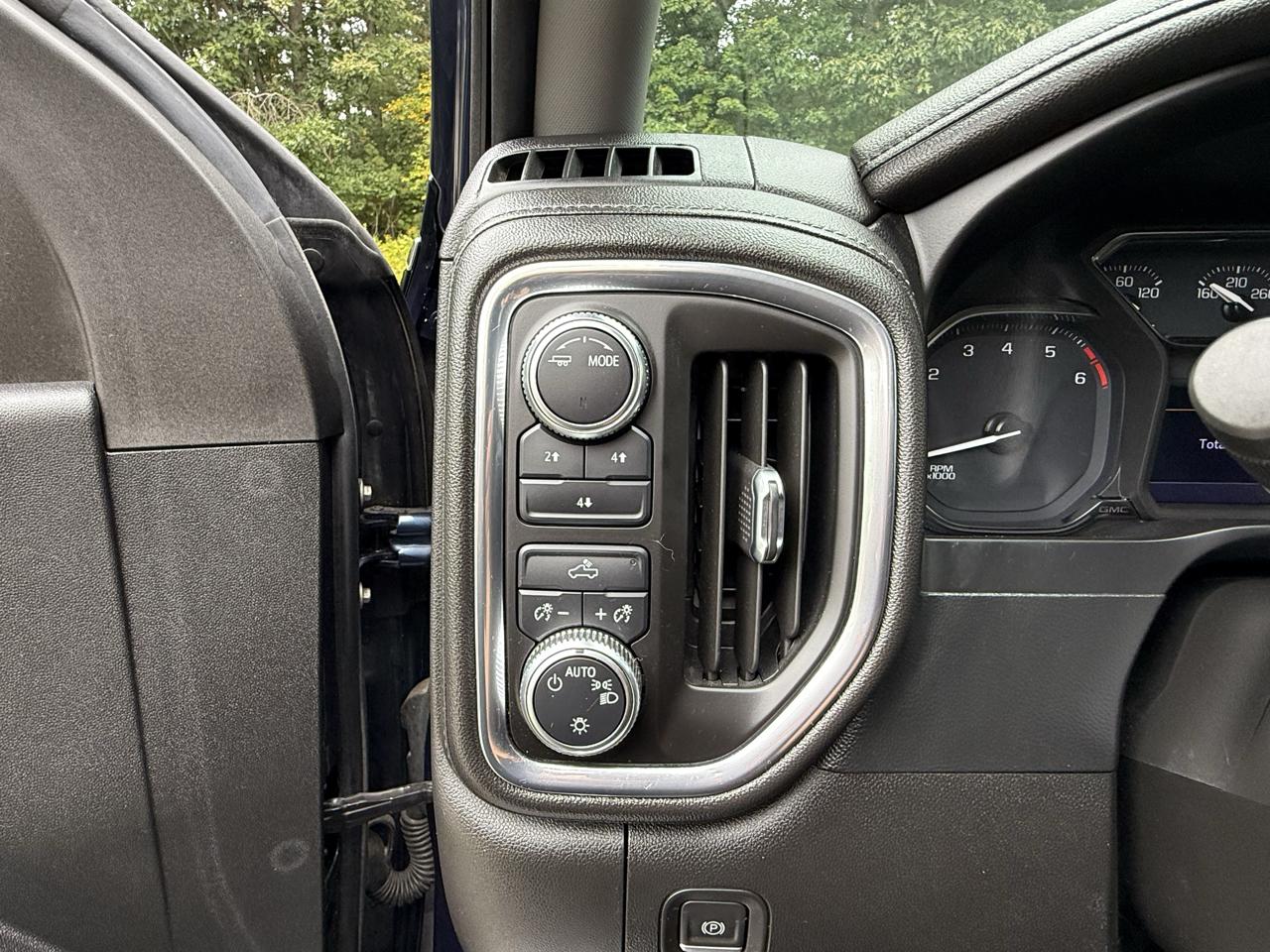 GMC Sierra 2500HD 4WD Crew Cab 159" SLE 2021