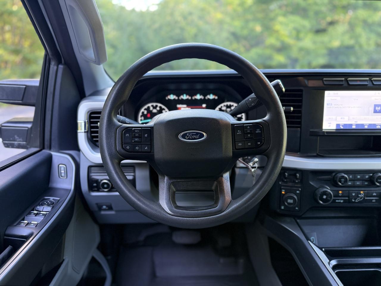 Ford Super Duty F-250 SRW  2024