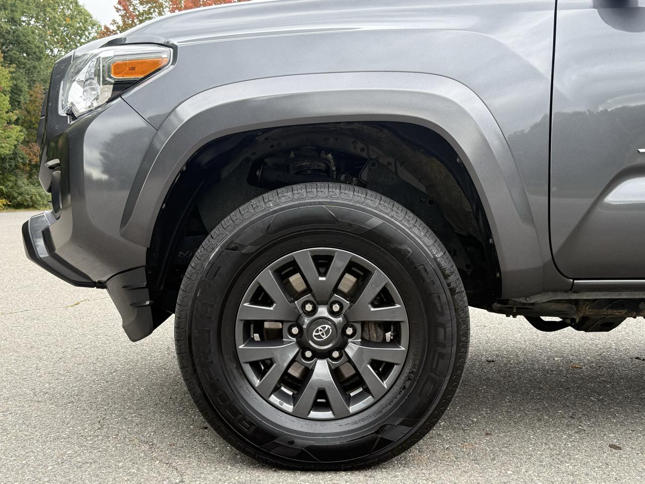 Toyota Tacoma 4WD TRD Off Road Double Cab 5' Bed V6 MT (Natl) 2023