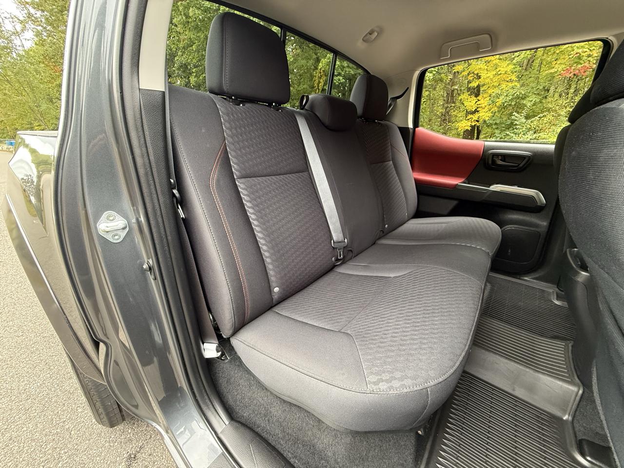 Toyota Tacoma 4WD TRD Off Road Double Cab 5' Bed V6 MT (Natl) 2023