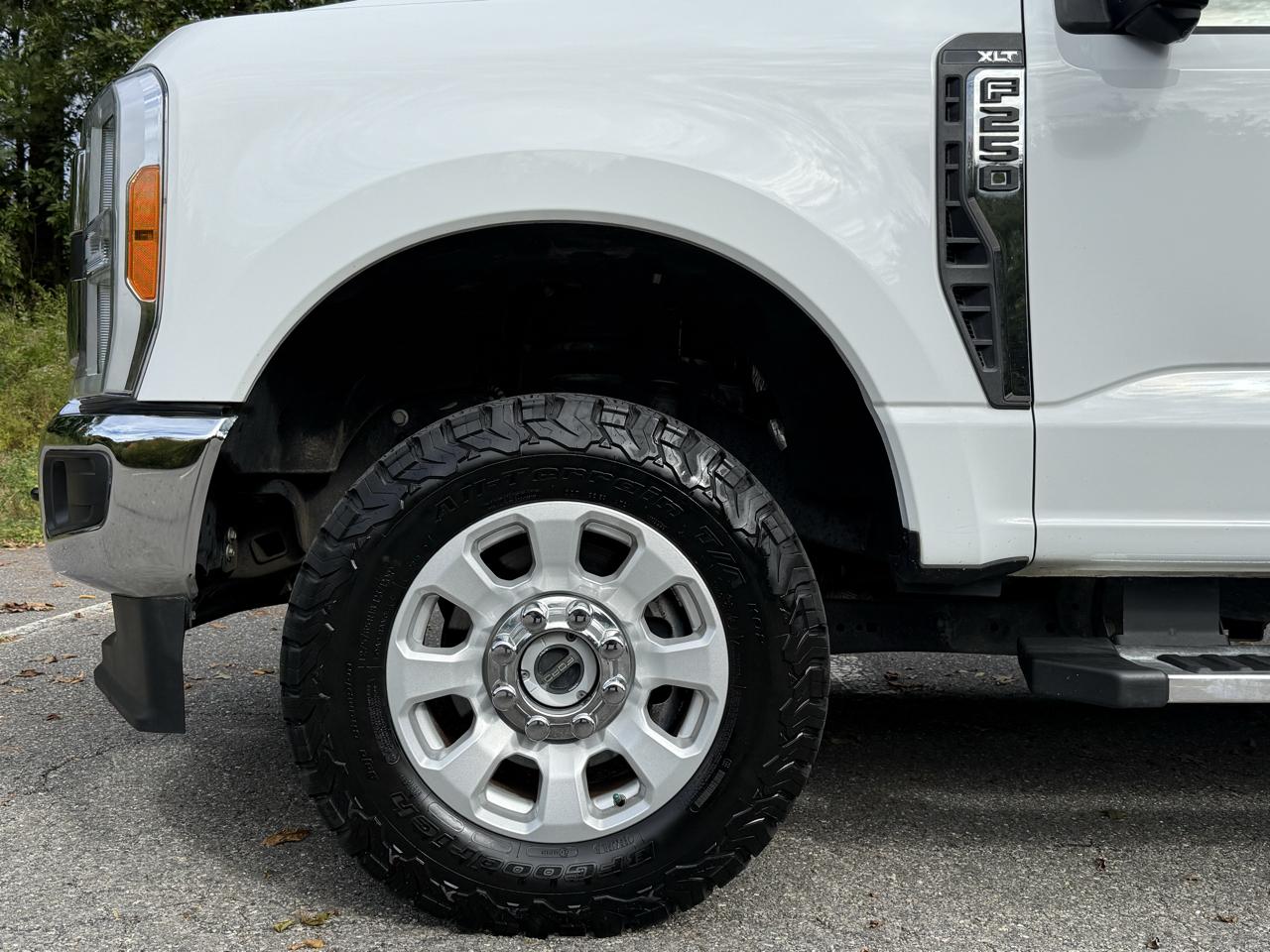 Ford Super Duty F-250 SRW XLT 4WD SuperCab 6.75' Box 2023