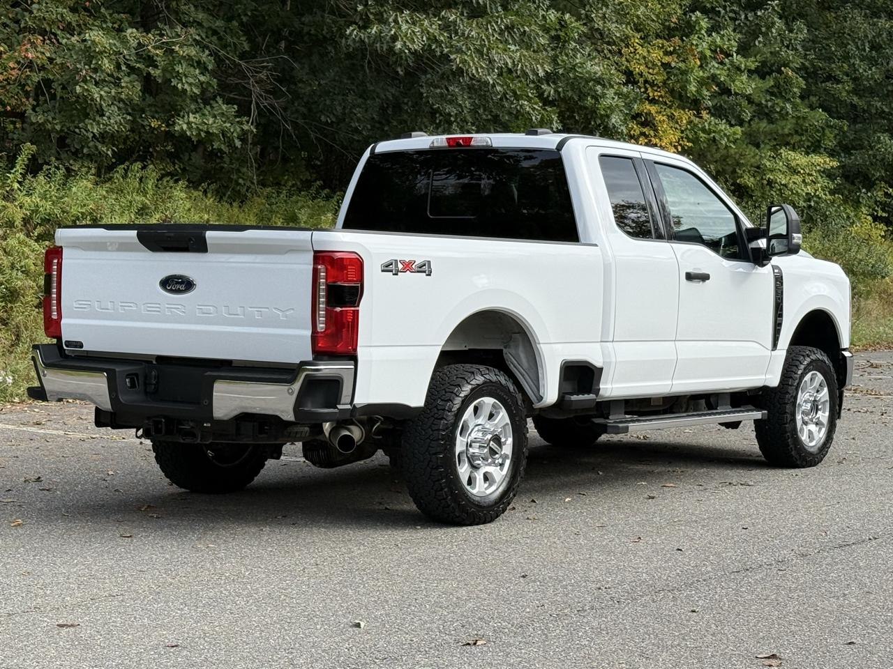 Ford Super Duty F-250 SRW XLT 4WD SuperCab 6.75' Box 2023
