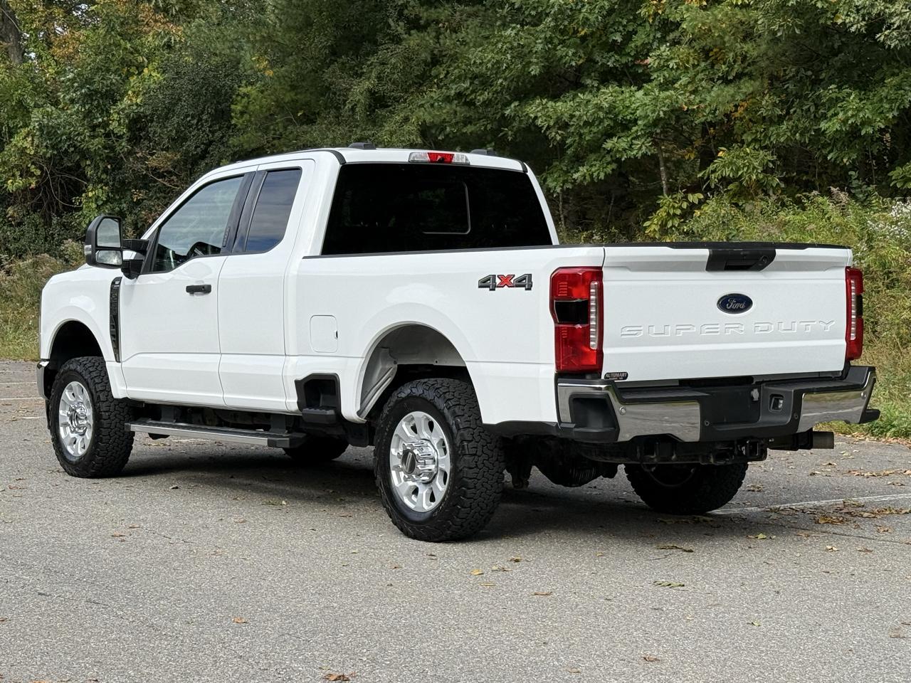 Ford Super Duty F-250 SRW XLT 4WD SuperCab 6.75' Box 2023