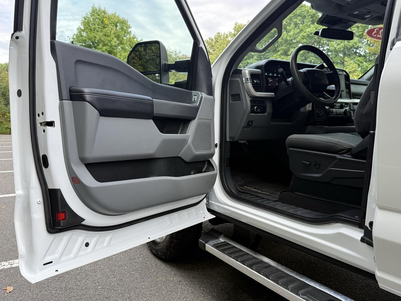 Ford Super Duty F-250 SRW XLT 4WD SuperCab 6.75' Box 2023