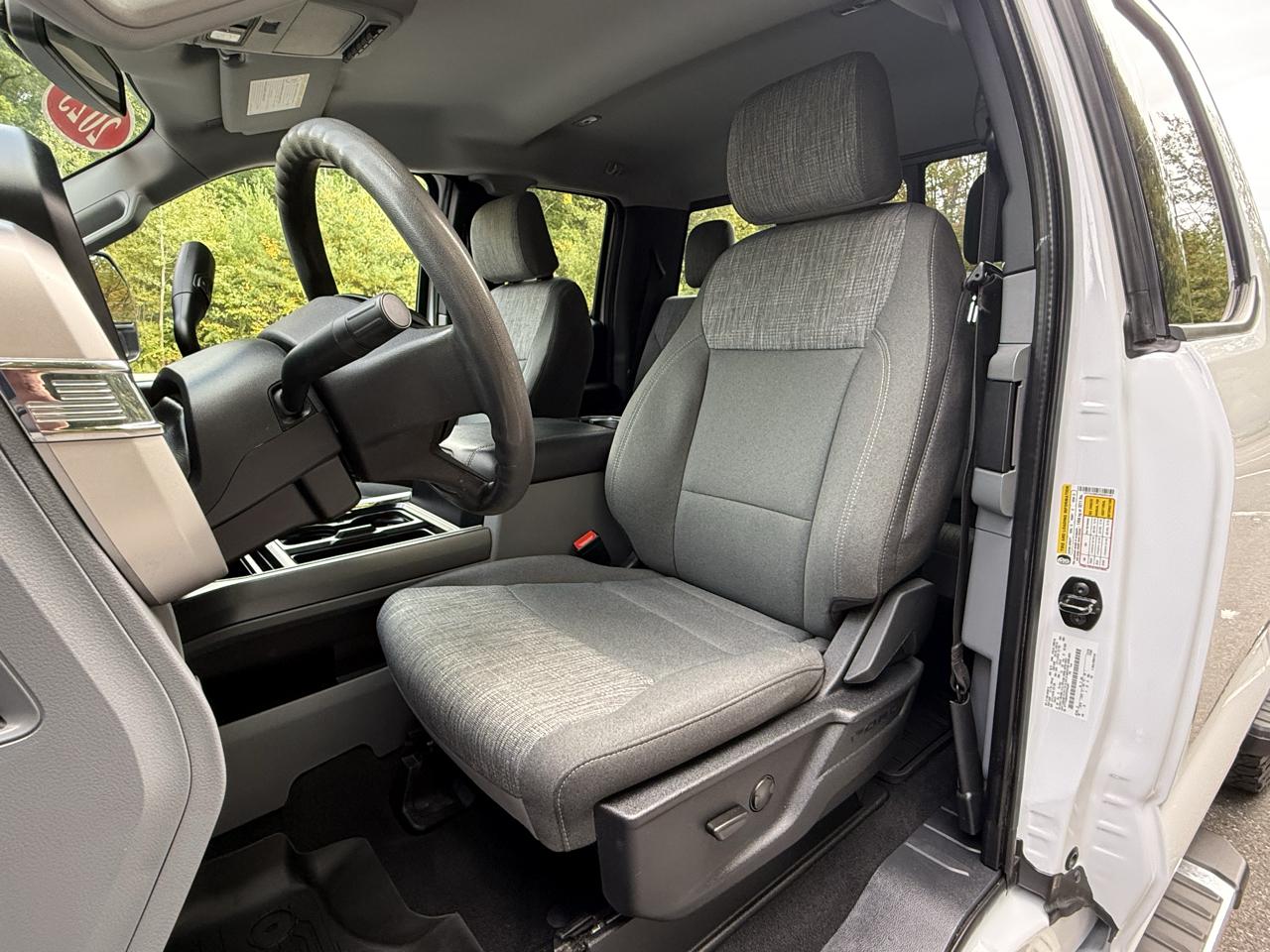 Ford Super Duty F-250 SRW XLT 4WD SuperCab 6.75' Box 2023
